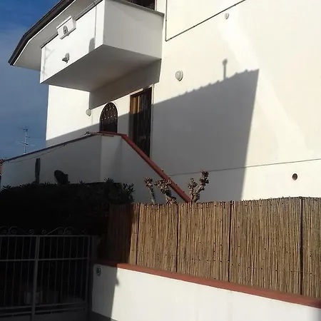 Affittacamere Da Laura Maison d'hôtes *